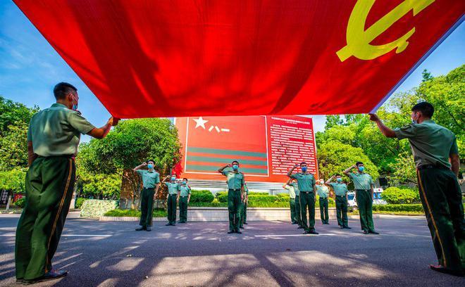 探秘小院大门口朝南.物业公司装地漏靠着小院墙安好吗?,解锁更多有趣内容!