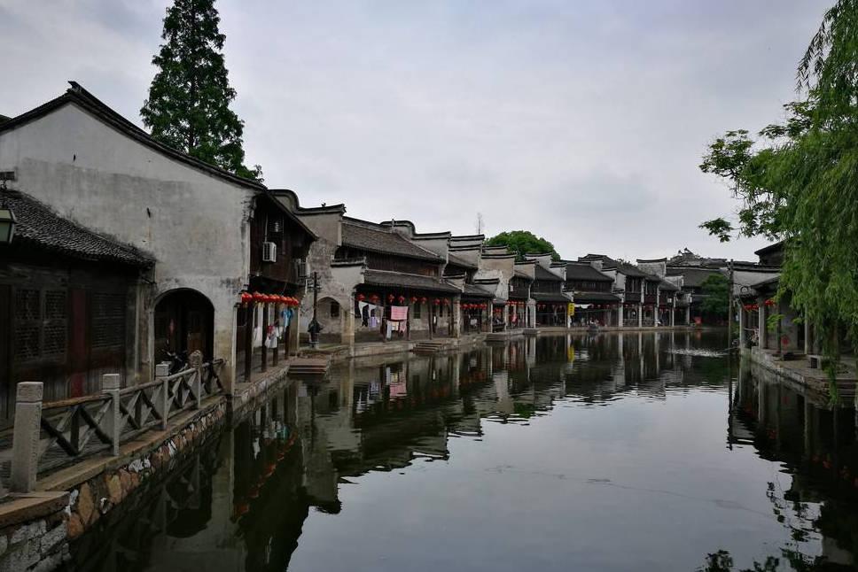 交流无忧-职场中被同事孤立了怎么办?有问必答平台